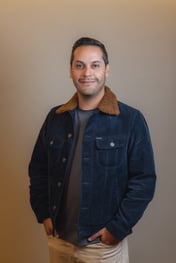 Speaker Carlos Valderrama